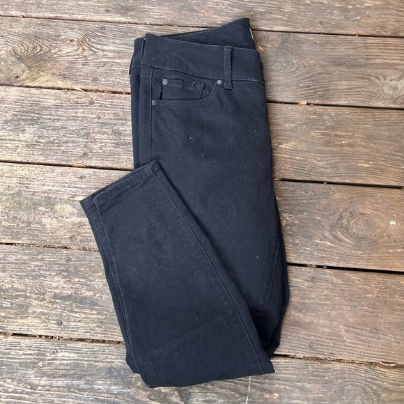 Torrid black jeans - Picture 10 of 11